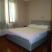 Villa m, Ap.br.8, Privatunterkunft im Ort Bijela, Montenegro